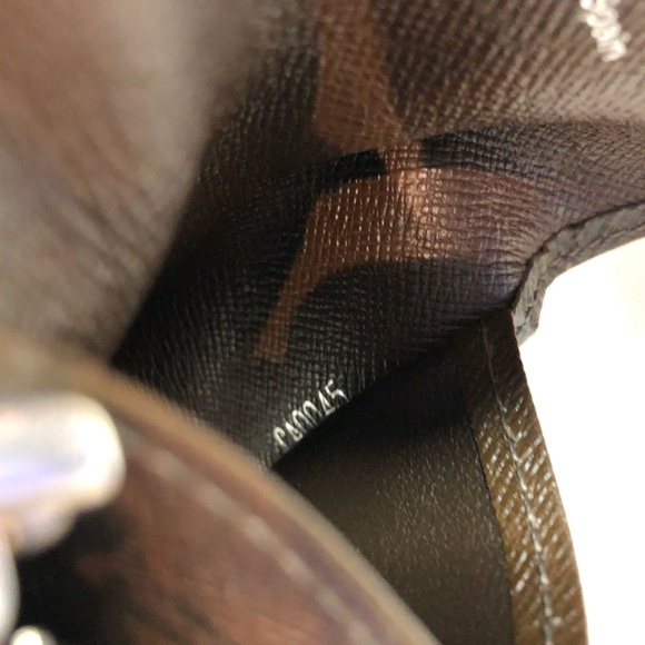 Louis Vuitton Brown Taiga 6 Rings Key Holder Sku#82663 - Picture 9 of 9